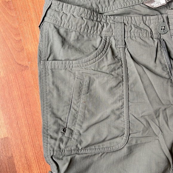 THE NORTH FACE adjustable shorts women’s size 4 - Picture 4 of 6